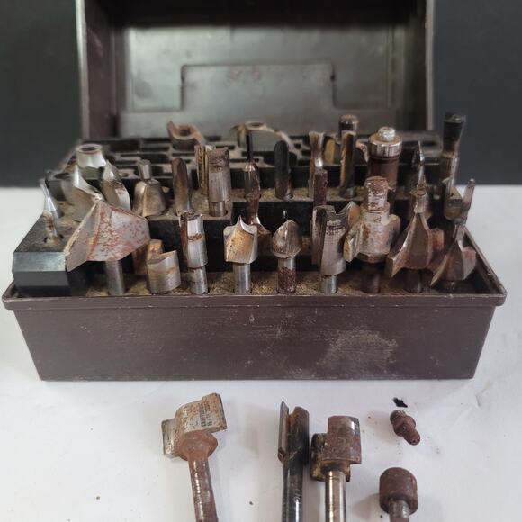 Router bits Lot of various sizes and shapes - Picture 4 of 6